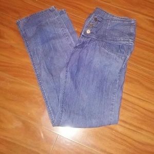 High-waisted jeans